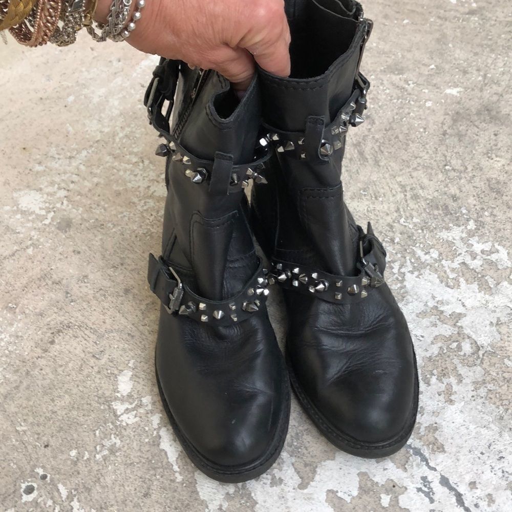 Sam Edelman  Boots - Picture 2 of 6